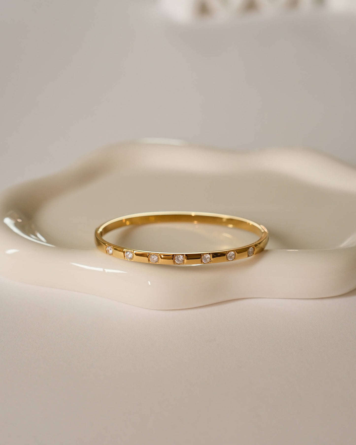 Diamond 18K Gold Bangle Bracelet - Waterproof 316L Stainless Steel