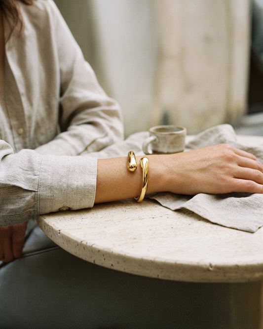 18K Gold Sculptural Open Cuff Bracelet – Waterproof 316L Stainless Steel